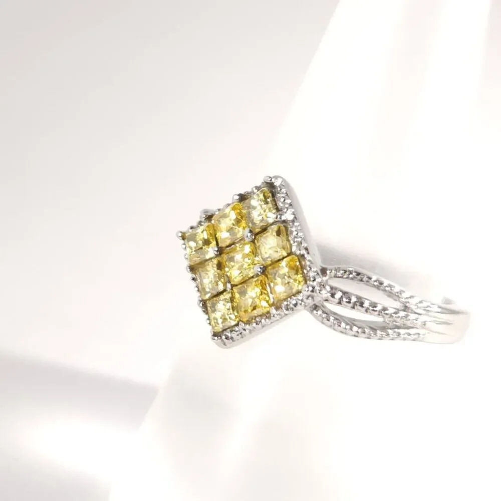 Set of Ring and Pendant Necklace Simulated Yellow Diamond with Chain SIZE 7